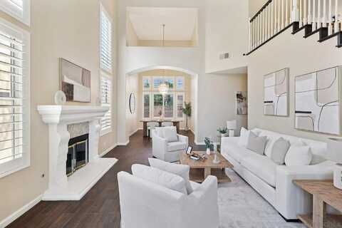 1136 Crystal Downs Dr, Chula Vista, CA 91915