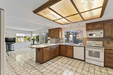 4375 Calle De Vida, San Diego, CA 92124