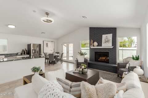530 N OAKLAND Street, Mesa, AZ 85205