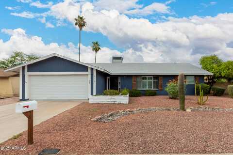 516 E LODGE Drive, Tempe, AZ 85283