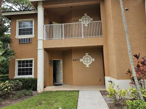 8917 Sandshot Court, Port Saint Lucie, FL 34986