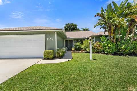 7906 SE Trenton Avenue, Hobe Sound, FL 33455