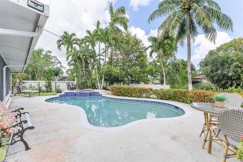 400 NW 98th Avenue, Pembroke Pines, FL 33024