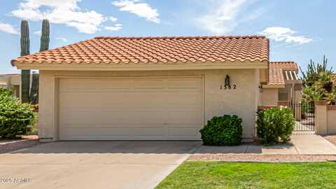 1382 N TAMARISK Drive, Chandler, AZ 85224