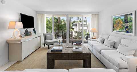 227 Australian Avenue, Palm Beach, FL 33480