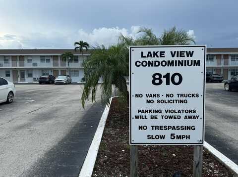 810 Lake Shore Drive, Lake Park, FL 33403
