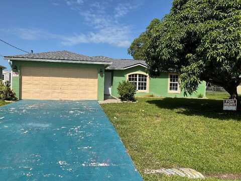 5252 NW Gamma Street, Port Saint Lucie, FL 34986