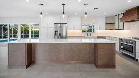 77 Fairview E, Tequesta, FL 33469