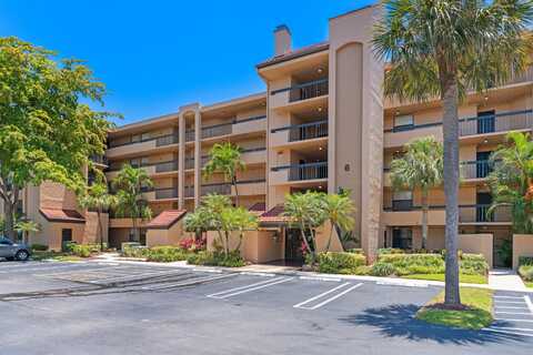 750 Egret Circle, Delray Beach, FL 33444