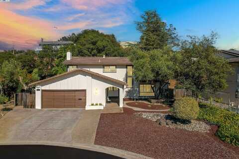 27880 Pebble Ct, Hayward, CA 94542