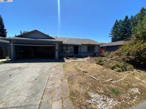 7402 Circle Drive, Rohnert Park, CA 94928