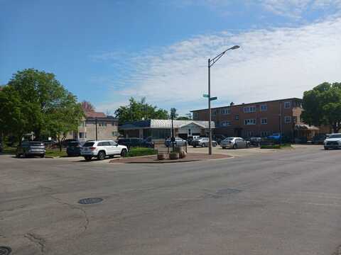 62 Chicago Avenue, Oak Park, IL 60302
