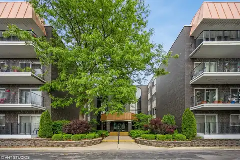 9529 Bronx Place, Skokie, IL 60077