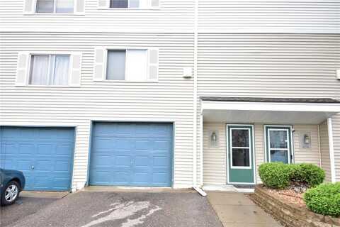 402 Dorland Drive S, Maplewood, MN 55119