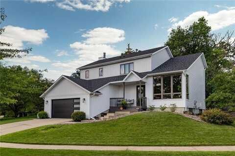 2033 Beacon Drive SW, Rochester, MN 55902