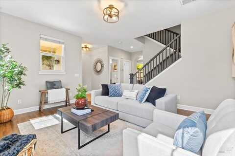 2455 Prairie Lane, Santa Rosa, CA 95403