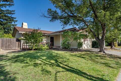 348 Almond Way, Healdsburg, CA 95448