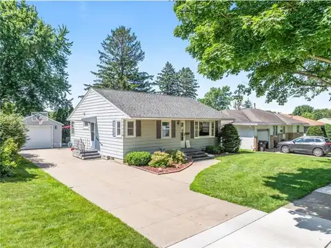 1917 2nd Avenue NW, Austin, MN 55912