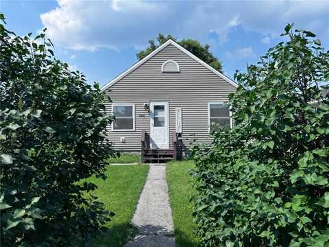 604 10th Street, International Falls, MN 56649
