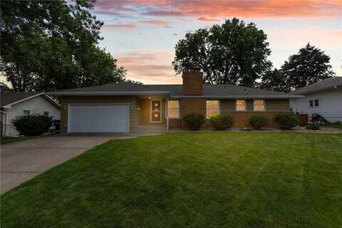6925 38th Avenue N, Crystal, MN 55427