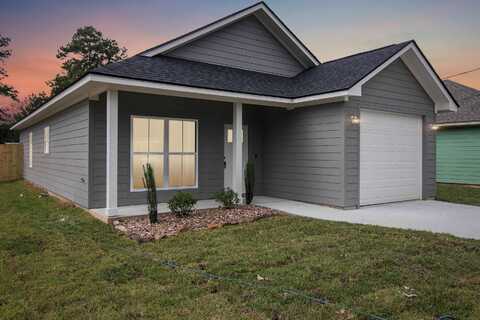 9896 Golden Ln, Lumberton, TX 77657