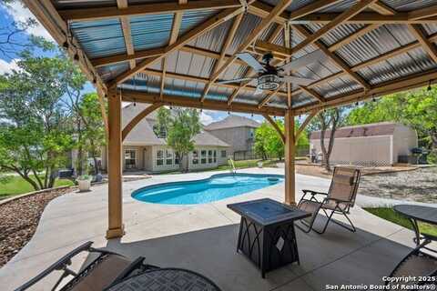 208 Roundtop Hill, Castroville, TX 78009
