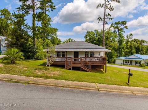 961 Morgan Avenue, Chattahoochee, FL 32324