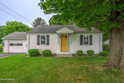 75 Maryland Ave, Pittsfield, MA 01201