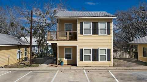 204 East Buck Street, Caldwell, TX 77836