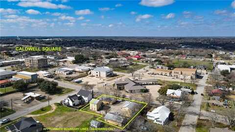204 East Buck Street, Caldwell, TX 77836