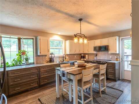 2439 Mohawk Lane, Osage Beach, MO 65065