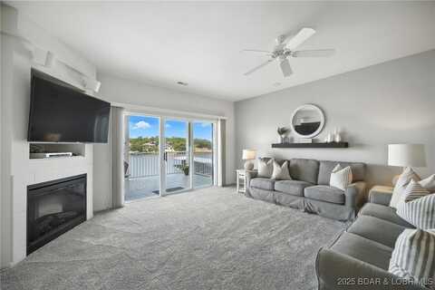 1217 Jeffries Road unit: A-104, Osage Beach, MO 65065