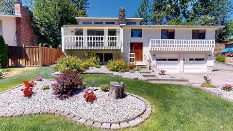 8527 N Greenwood St, Spokane, WA 99208