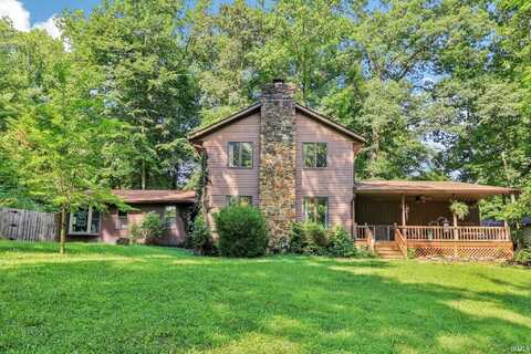 1724 N Ridgeway Drive, Ellettsville, IN 47429
