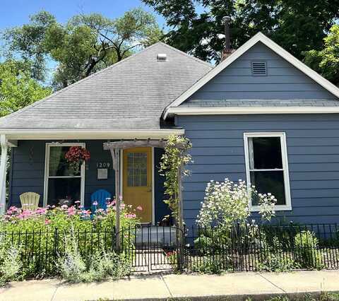 1209 S Madison Street, Bloomington, IN 47403