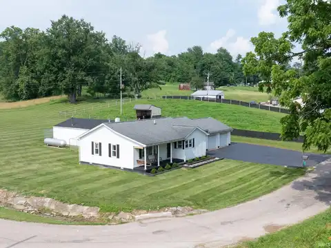 6049 E Mineral Koleen Road, Bloomfield, IN 47424