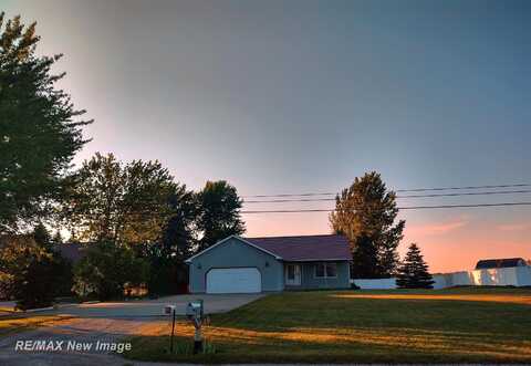 661 E Beaver, Kawkawlin, MI 48631