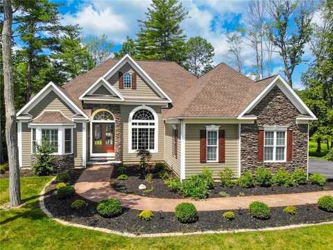 9 Woodland Way, Erwin, NY 14870