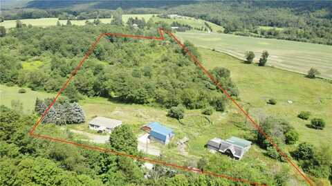 8896 S Hamilton Road, Hamilton, NY 13332