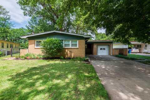 755 S Riverview Ave, Derby, KS 67037