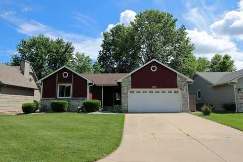 2036 N Parkridge Ct, Wichita, KS 67212