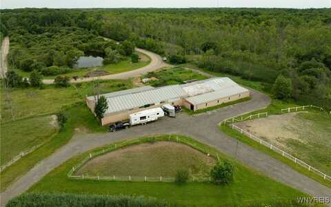 7452 Southwestern Boulevard, Evans, NY 14047