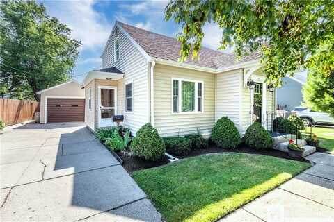 19 Darwin Drive, Lancaster, NY 14043