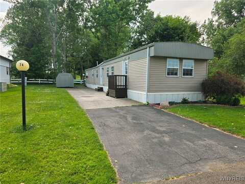 74 Burgundy Circle, West Seneca, NY 14224