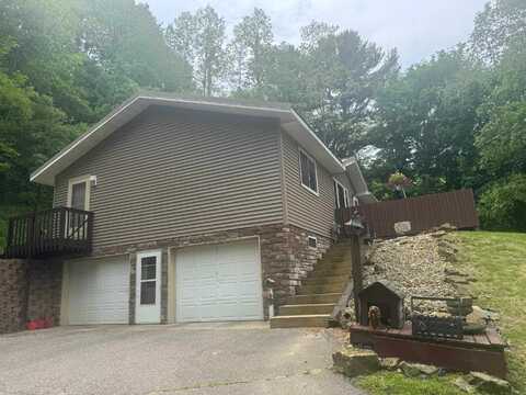880 South Street, Richland Center, WI 53581