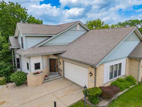1004 Rooster Run, Middleton, WI 53562