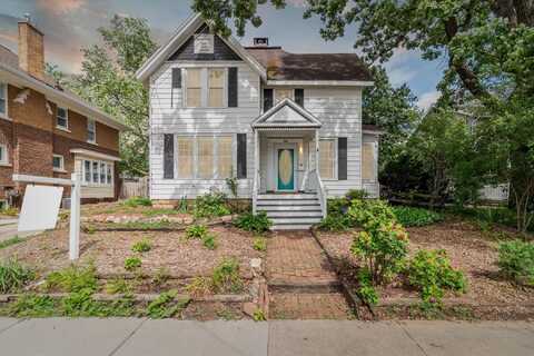 133 S Monroe Street, Stoughton, WI 53589