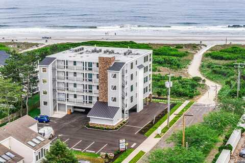 321 6th St S, Brigantine, NJ 08203