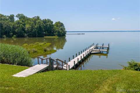 2 River Village Drive, Weems, VA 22576