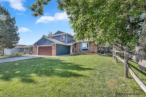 2105 BRIARWOOD LN, Cheyenne, WY 82009
